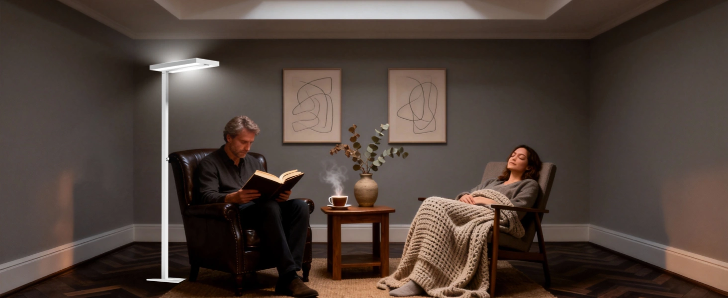 Bequeme Leseecke mit Honeywell Stehlampe und Sessel für gemütliches nächtliches Lesen